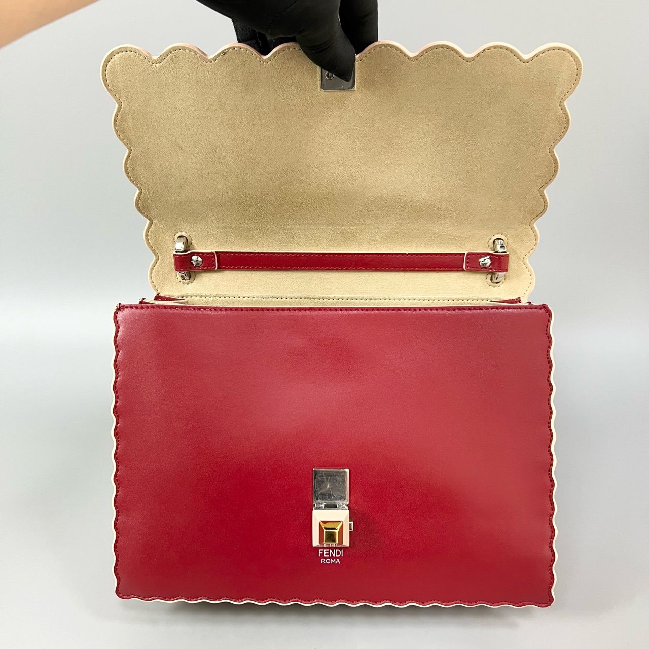 Preloved Fendi kan I bag 26*18*8cm red XJ10867