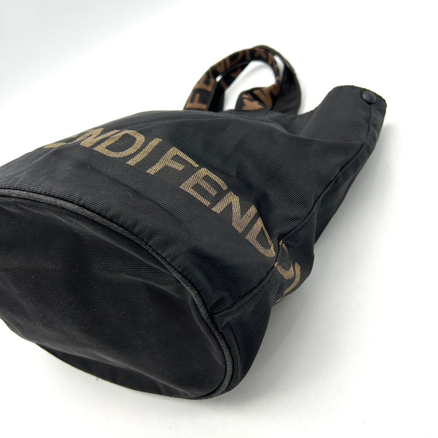 Pre-owned FENDI FF Canvas Bucket Bag Black fe4411bd