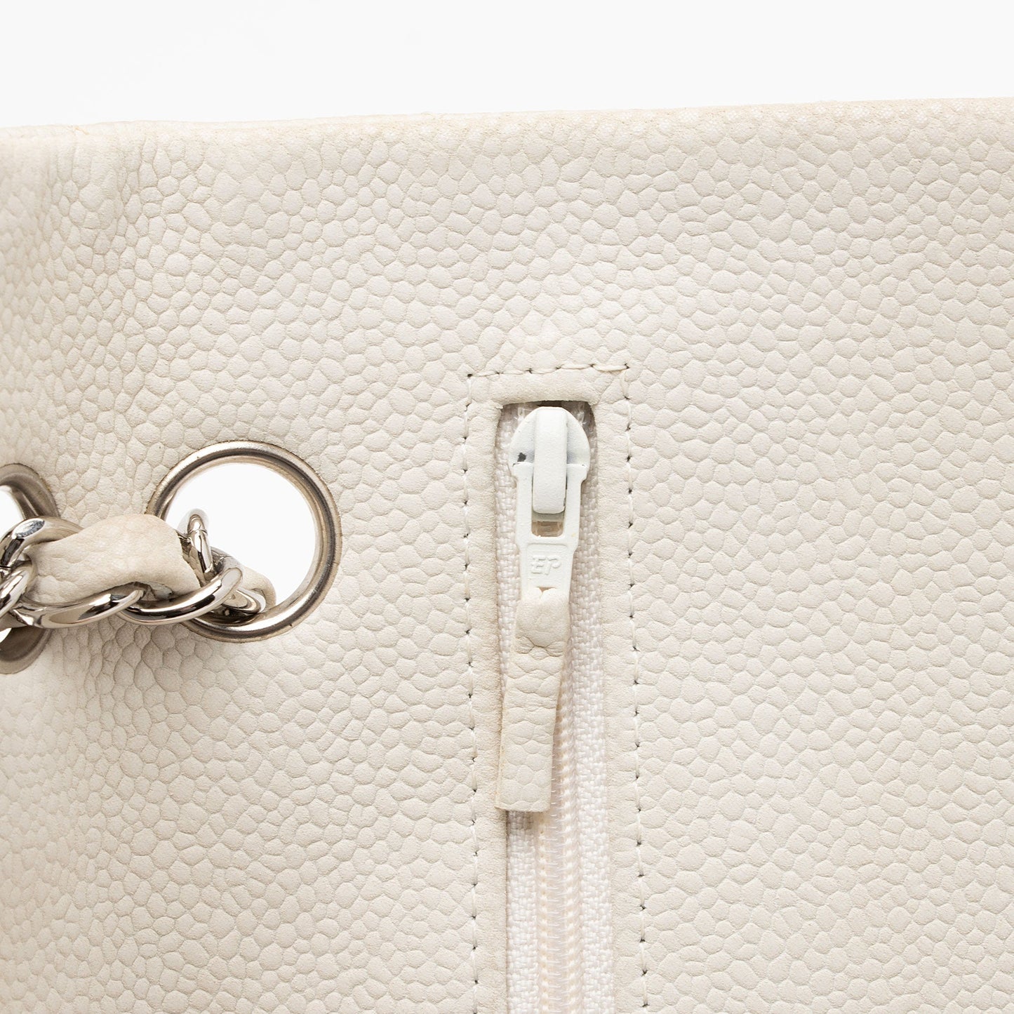 Chanel Caviar Leather Classic Medium Double Flap Bag (SHF-6uLdtF)
