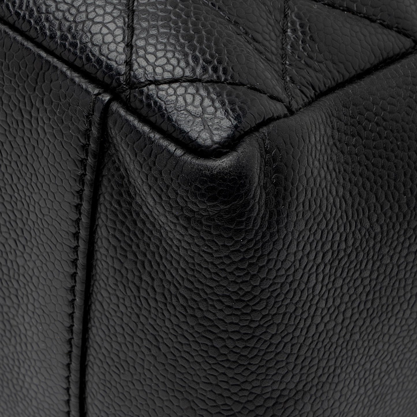 Chanel Caviar Leather Grand Shopping Tote (SHF-eUITwo)
