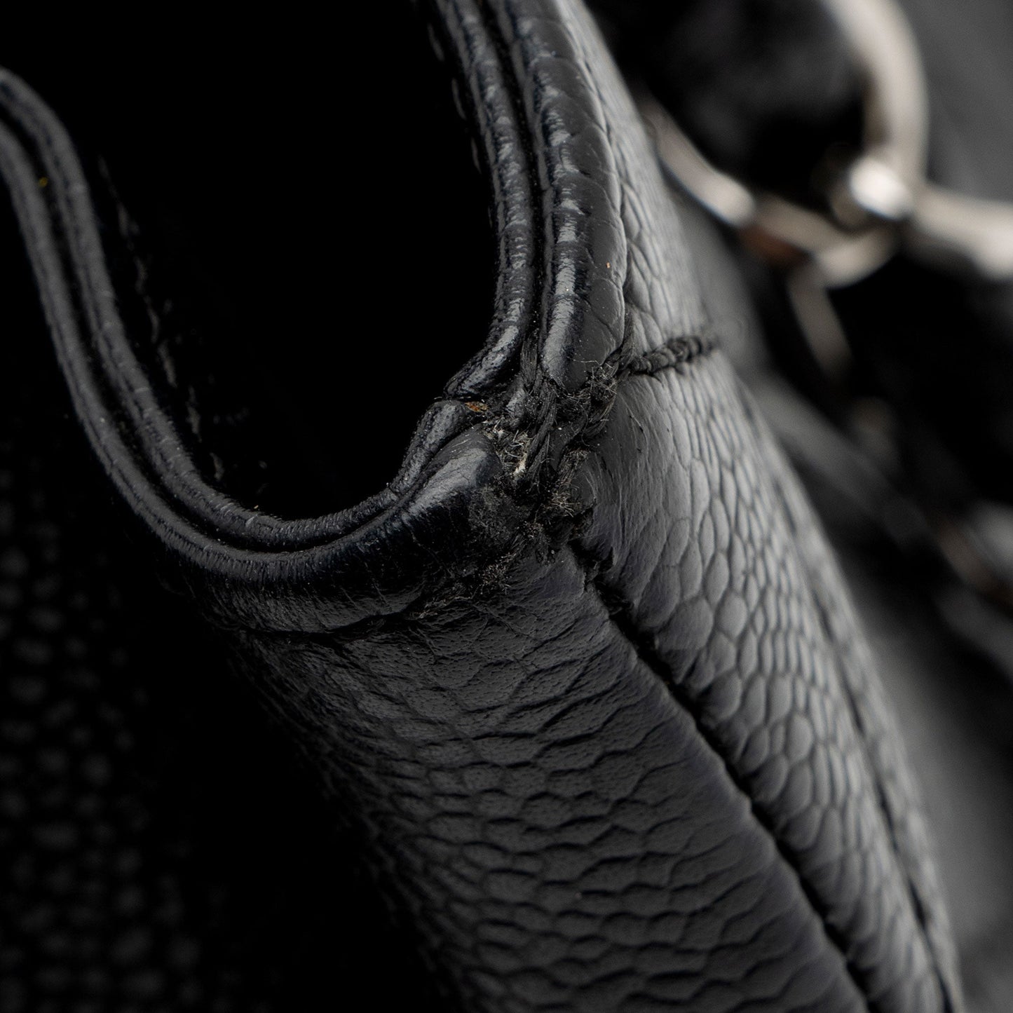 Chanel Caviar Leather Grand Shopping Tote (SHF-eUITwo)