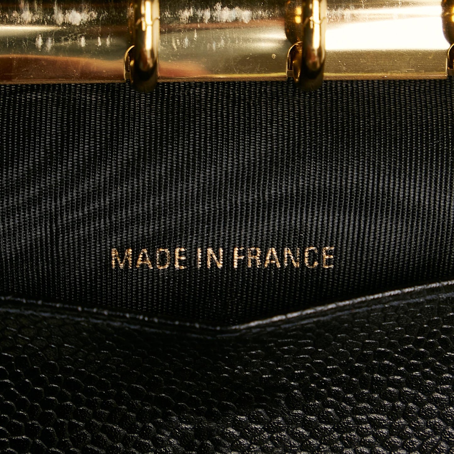 Chanel Caviar Leather Notebook Cover (SHG-34263)