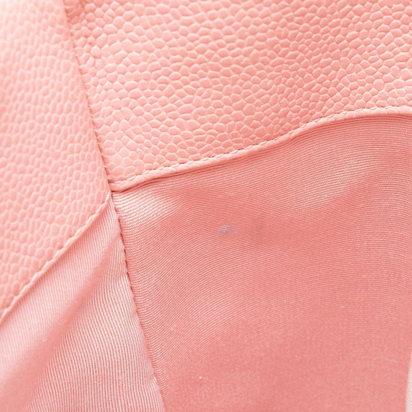 Chanel Caviar Leather Petite Shopping Tote (SHF-ChQICD)