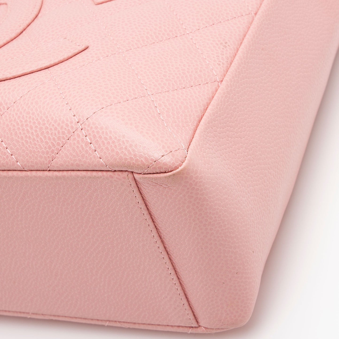 Chanel Caviar Leather Petite Shopping Tote (SHF-ChQICD)