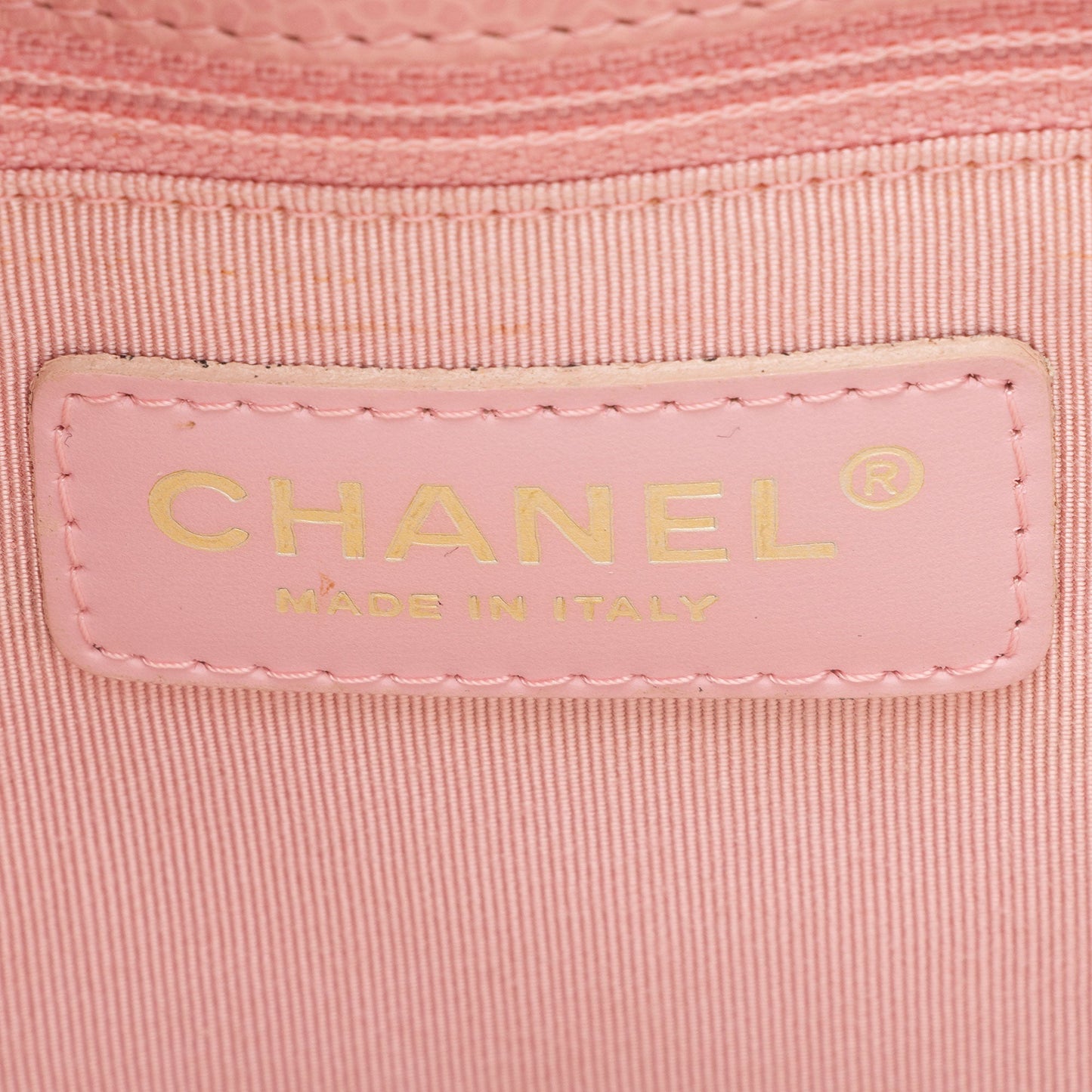 Chanel Caviar Leather Petite Shopping Tote (SHF-ChQICD)