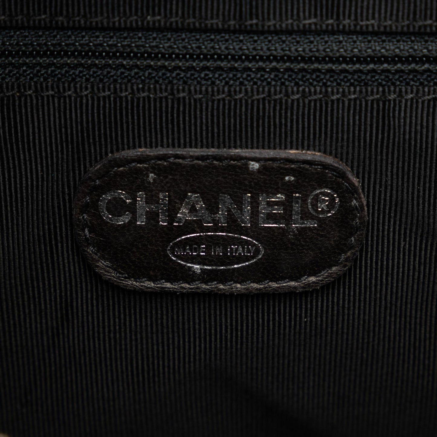Chanel Caviar Leather Shoulder Bag (SHG-TR89E2)