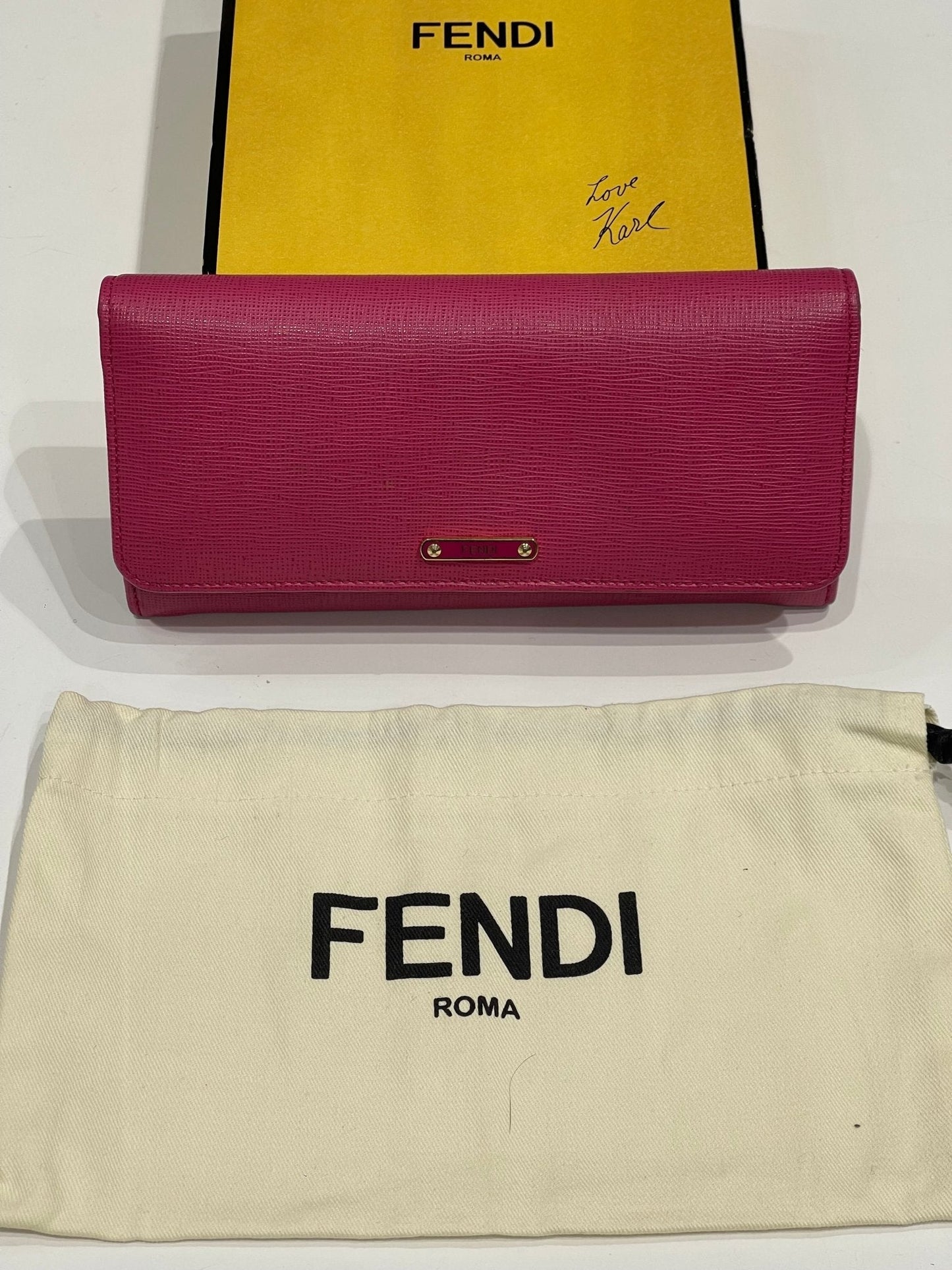 Fendi - Portefeuille compagnon rose fuchsia