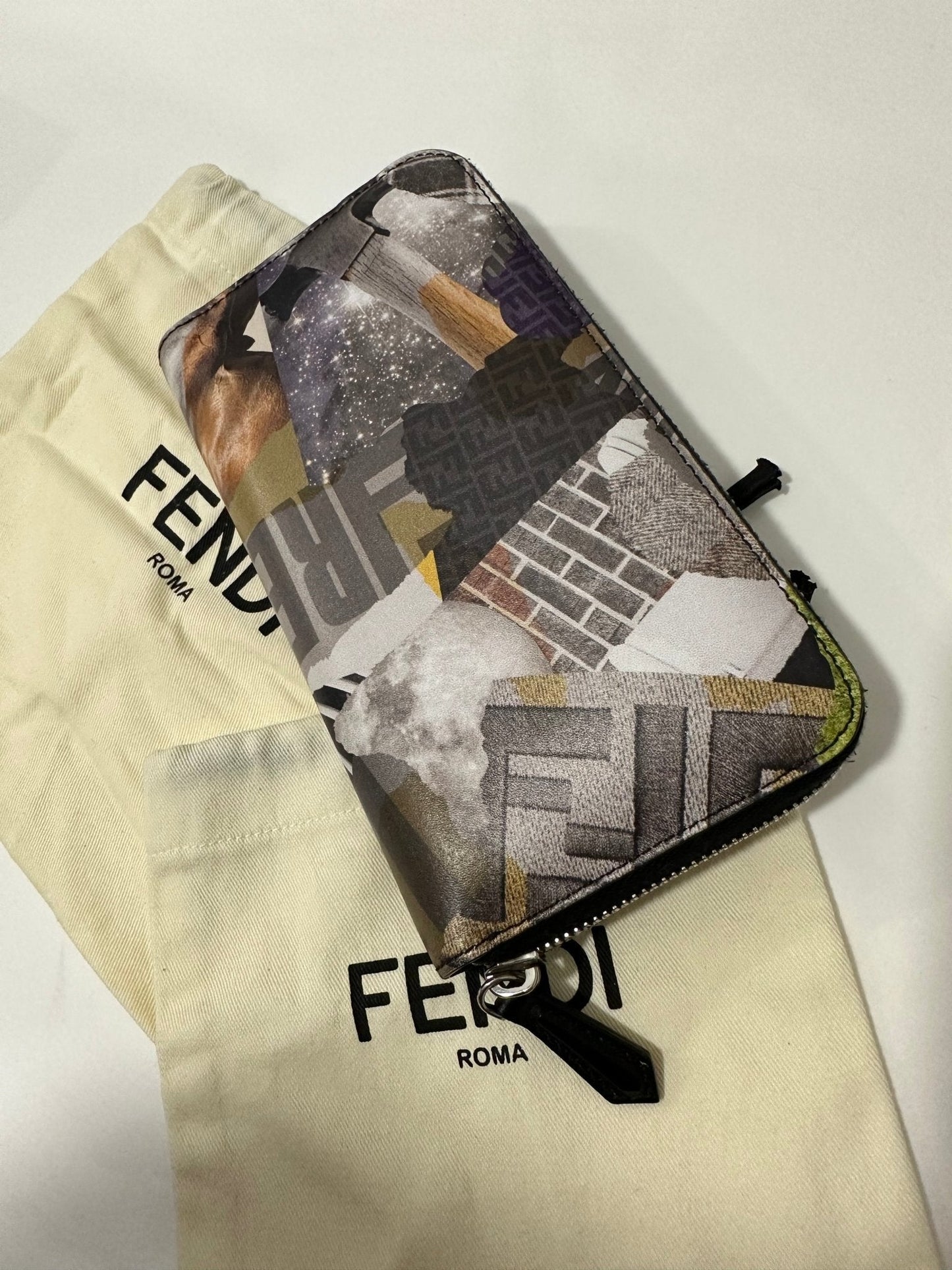 Fendi - Portefeuille neuf