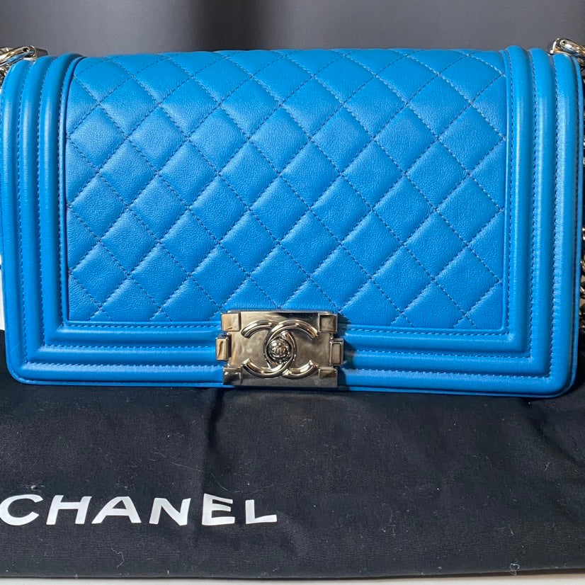 Chanel Boy Bag Blue Quilted Leather Shoulder Bag