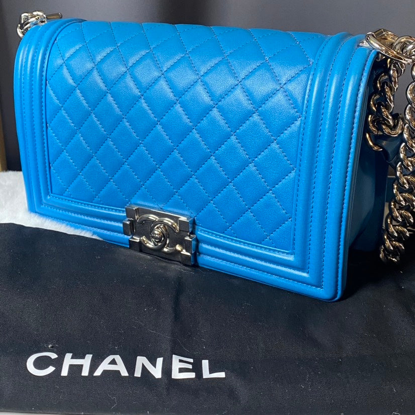 Chanel Boy Bag Blue Quilted Leather Shoulder Bag