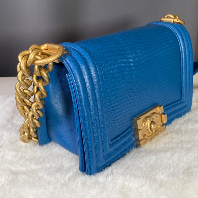 Chanel Boy Bag Blue Shoulder Bag – Preloved with Entrupy Verification