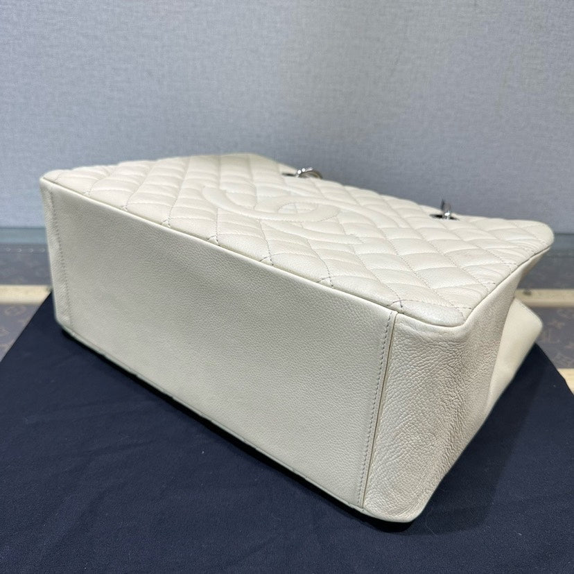 Chanel Beige GST Quilted Leather Tote Bag 33x24x13cm