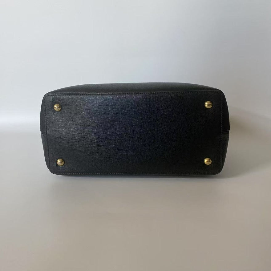 Preloved Fendi Peekaboo Black Leather Top Handle Bag