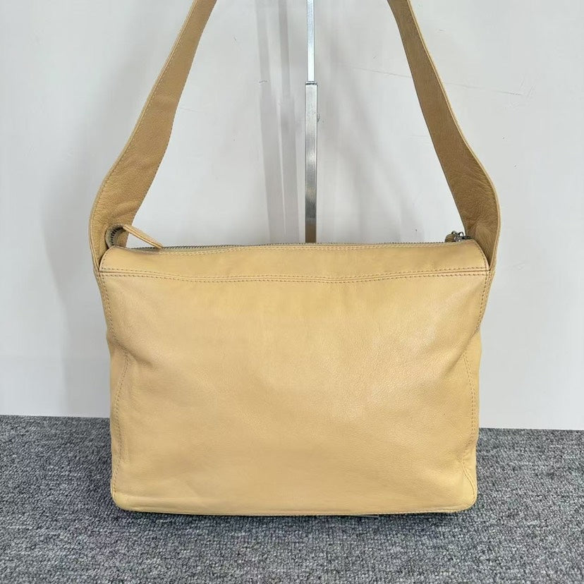 Preloved Chanel Shoulder Bag Beige Leather