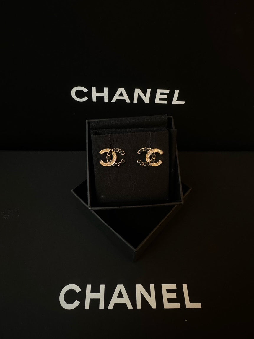 Chanel 21v Classic Chain Leather Black Gold CC Earrings Full Set Almost New