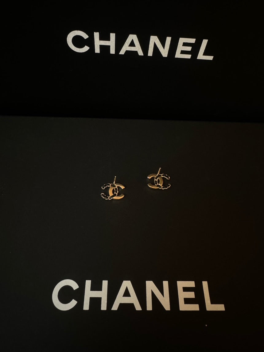 Chanel 21v Classic Chain Leather Black Gold CC Earrings Full Set Almost New