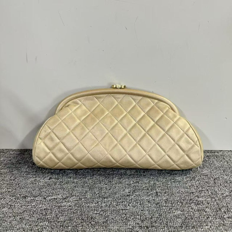 Preloved Chanel Quilted Beige Clutch