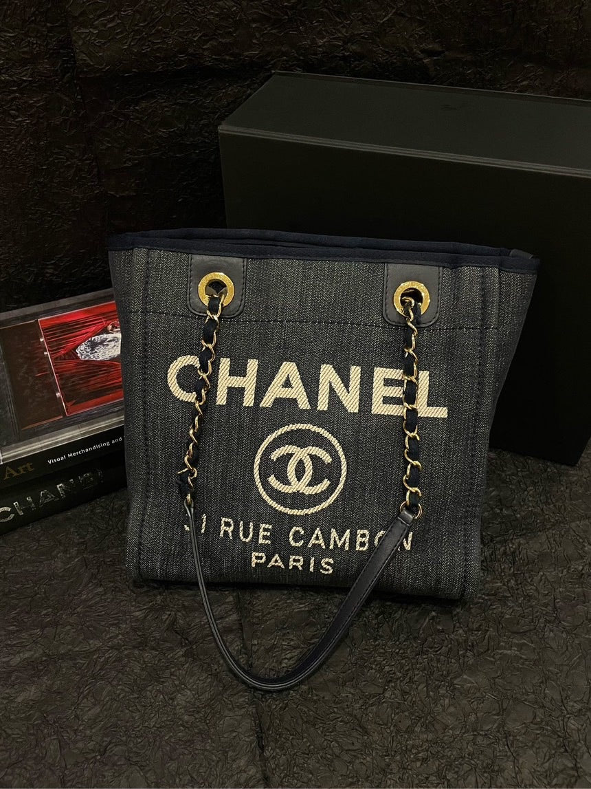 Chanel Almost New Navy Blue & White Bench Tote Bag S Size #17 with Card