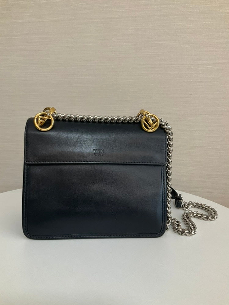 Pre-loved FENDI Kan I F Black Leather Chain Shoulder Bag