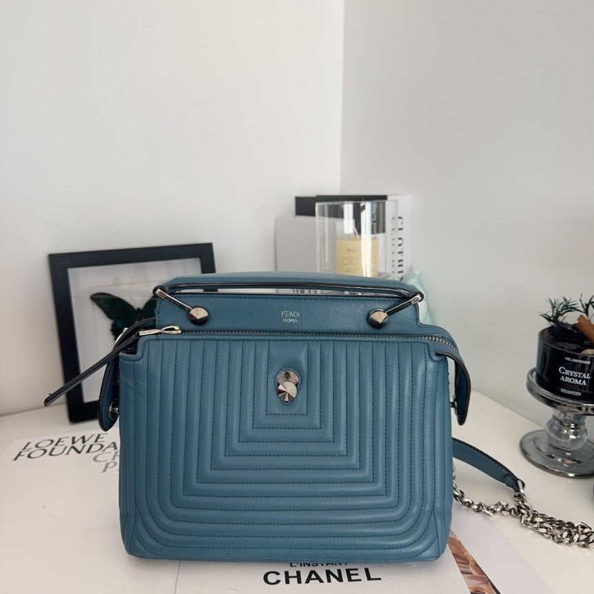 Preloved Fendi Dotcom Blue Leather Shoulder Bag