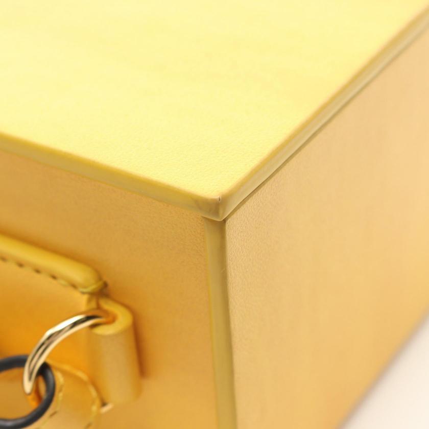 Pre-loved FENDI Box Shoulder Bag Leather Yellow - Excellent Condition