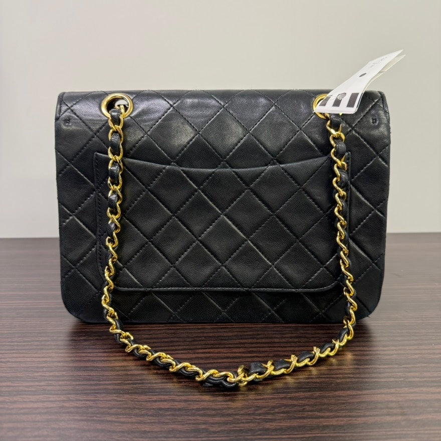 Vintage Chanel Lambskin Black Turn-lock Single Full Flap Shoulder Bag LB109946