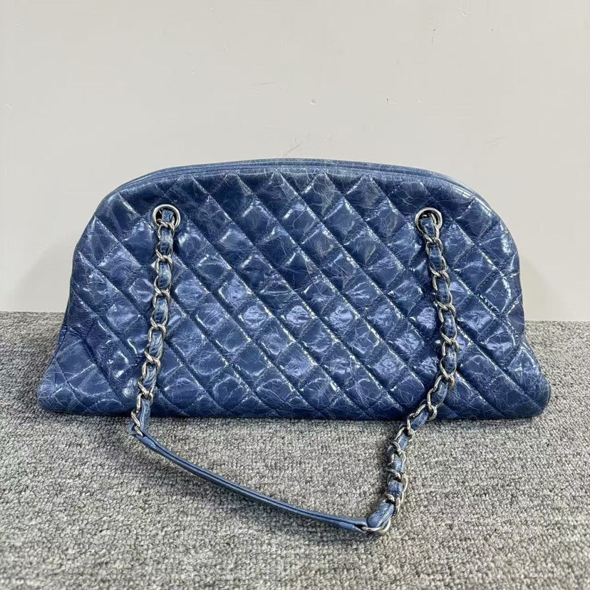 Preloved Chanel Quilted Blue Shoulder Bag SJZ2-16