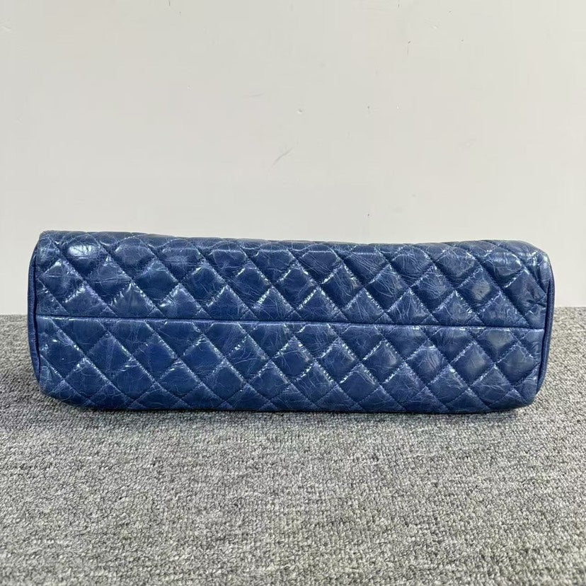 Preloved Chanel Quilted Blue Shoulder Bag SJZ2-16