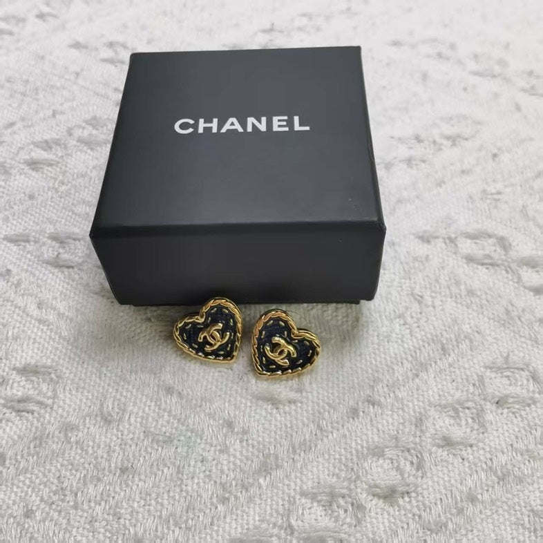 Preloved Chanel Heart Earrings Gold Black