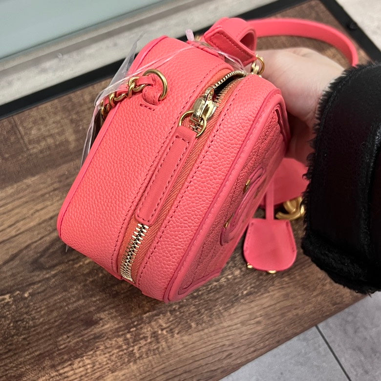 Preloved Chanel Pink Leather Chain Shoulder Bag