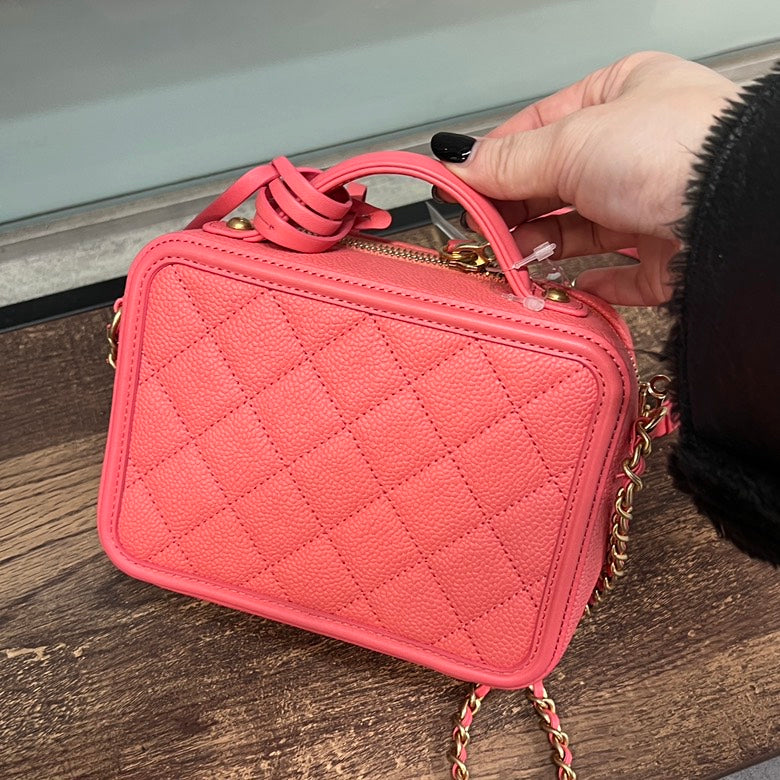 Preloved Chanel Pink Leather Chain Shoulder Bag