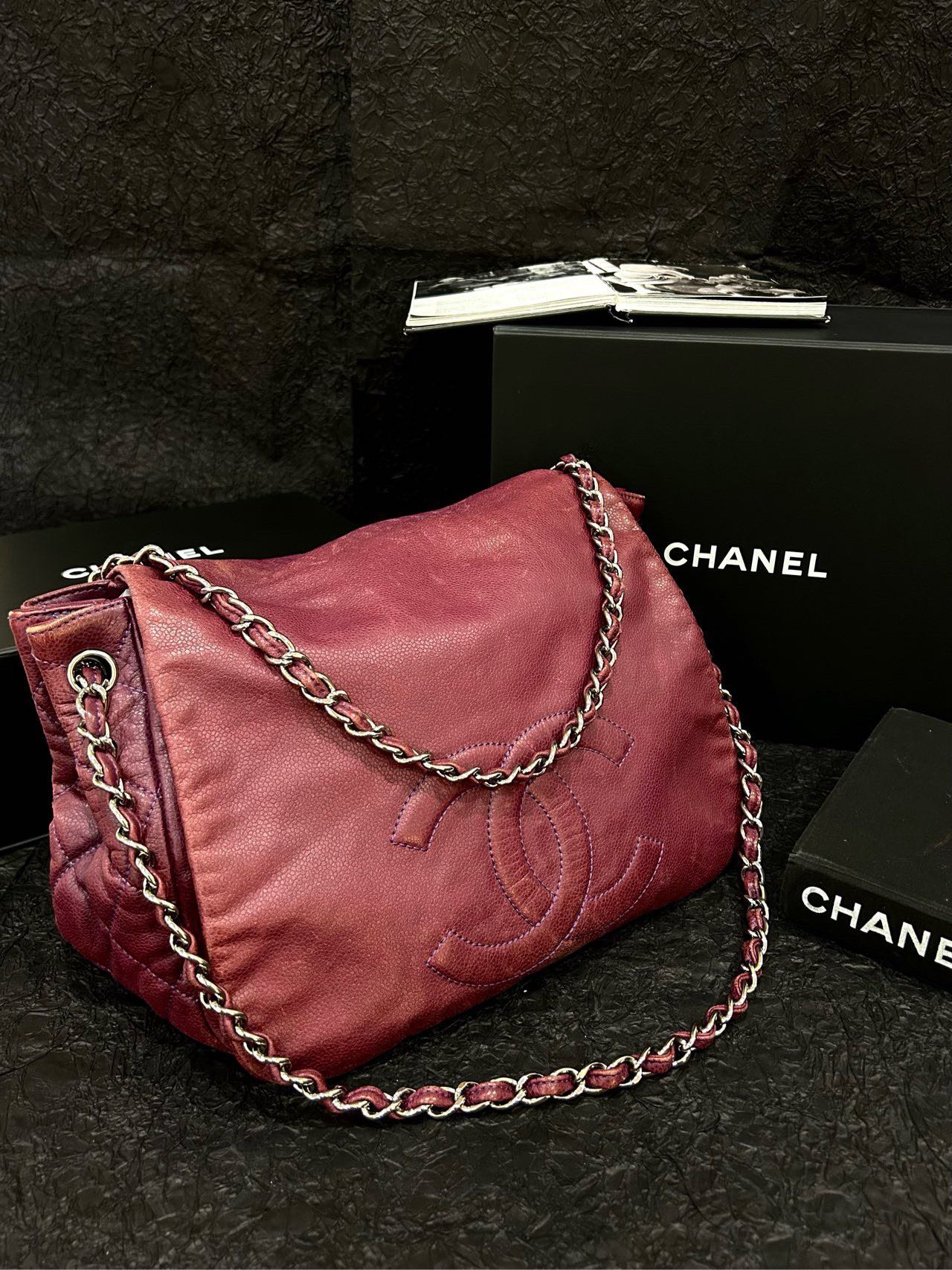 Chanel Berry Red Caviar Skin CC Logo Shoulder Bag