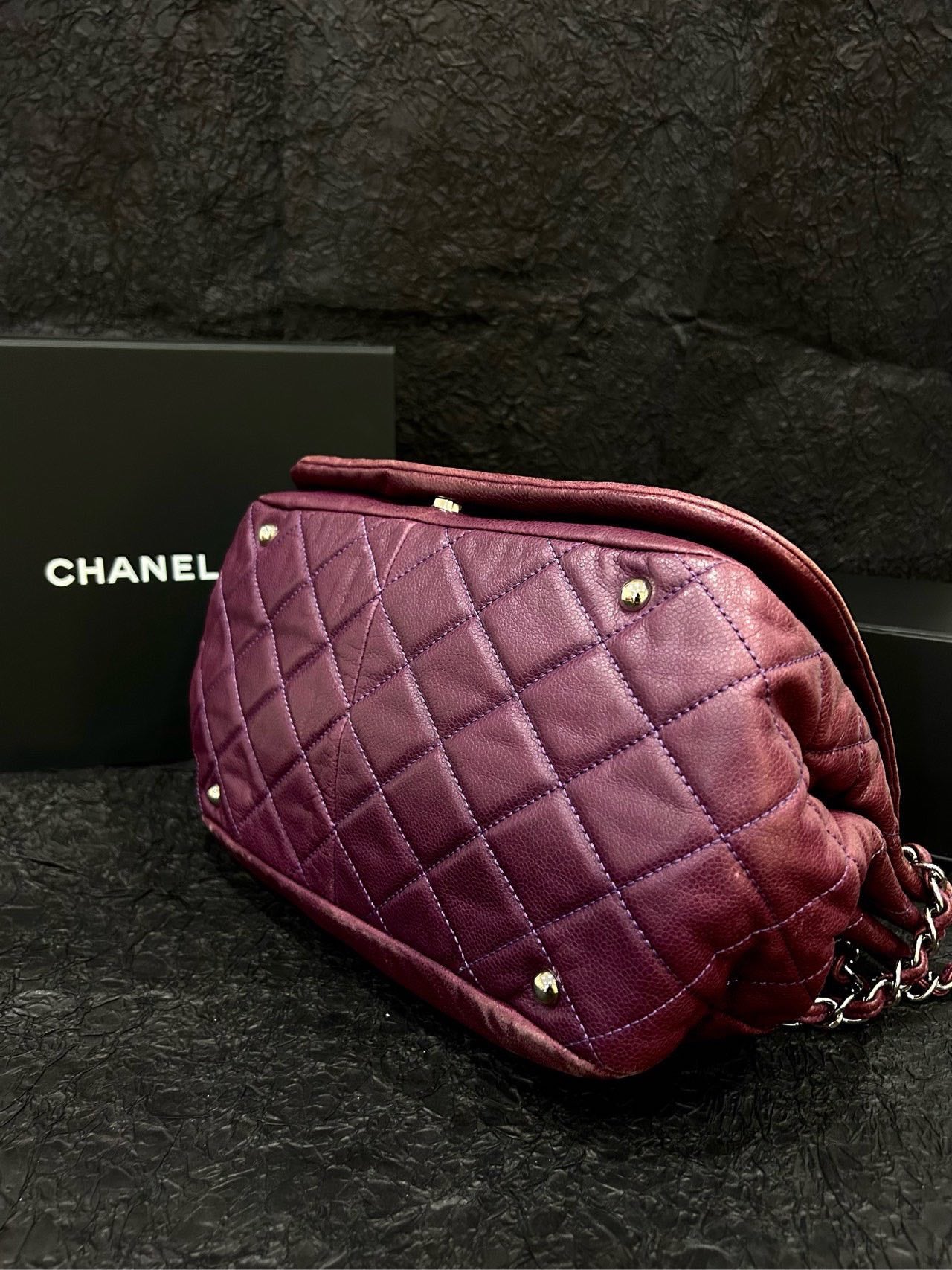 Chanel Berry Red Caviar Skin CC Logo Shoulder Bag