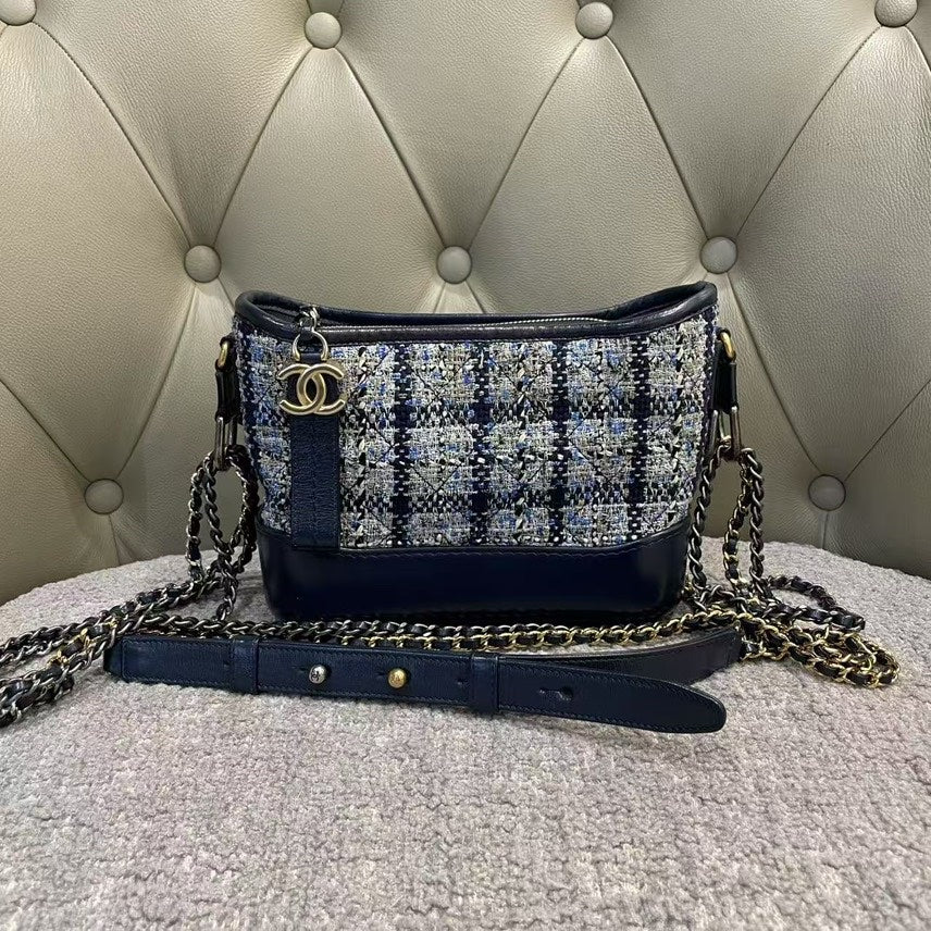 Preloved Chanel Gabrielle Navy Shoulder Bag