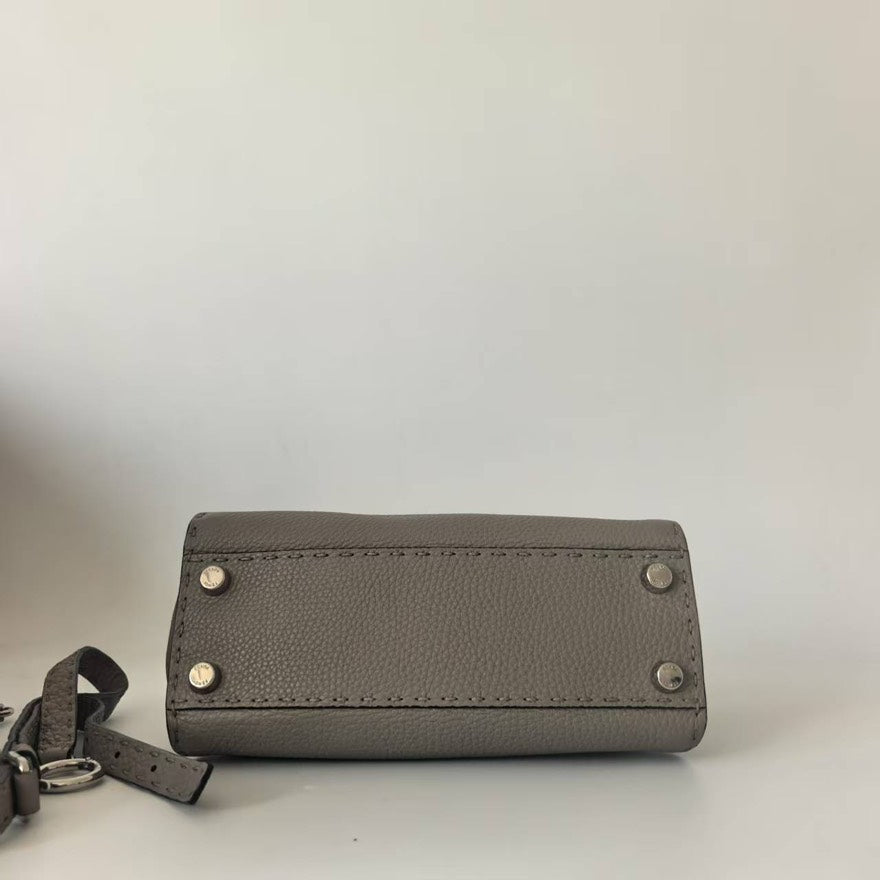 Preloved Fendi Peekaboo Bag Leather Gray Top Handle Bag