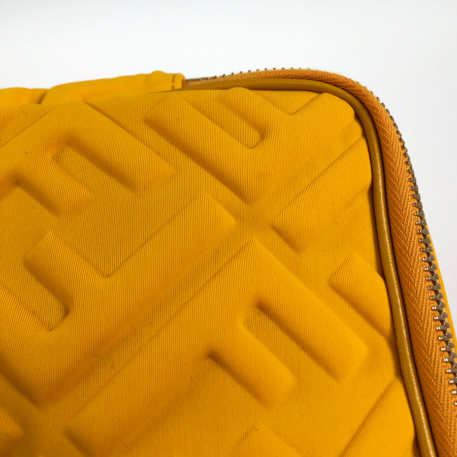 FENDI 8N0176 Pouch