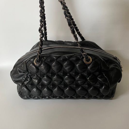 Preloved Chanel Shoulder Bag Leather Ladies Black Type - NG102736