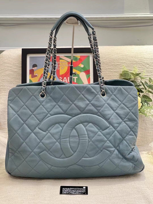 Preloved Chanel tote bag 44x29cm blue 10678