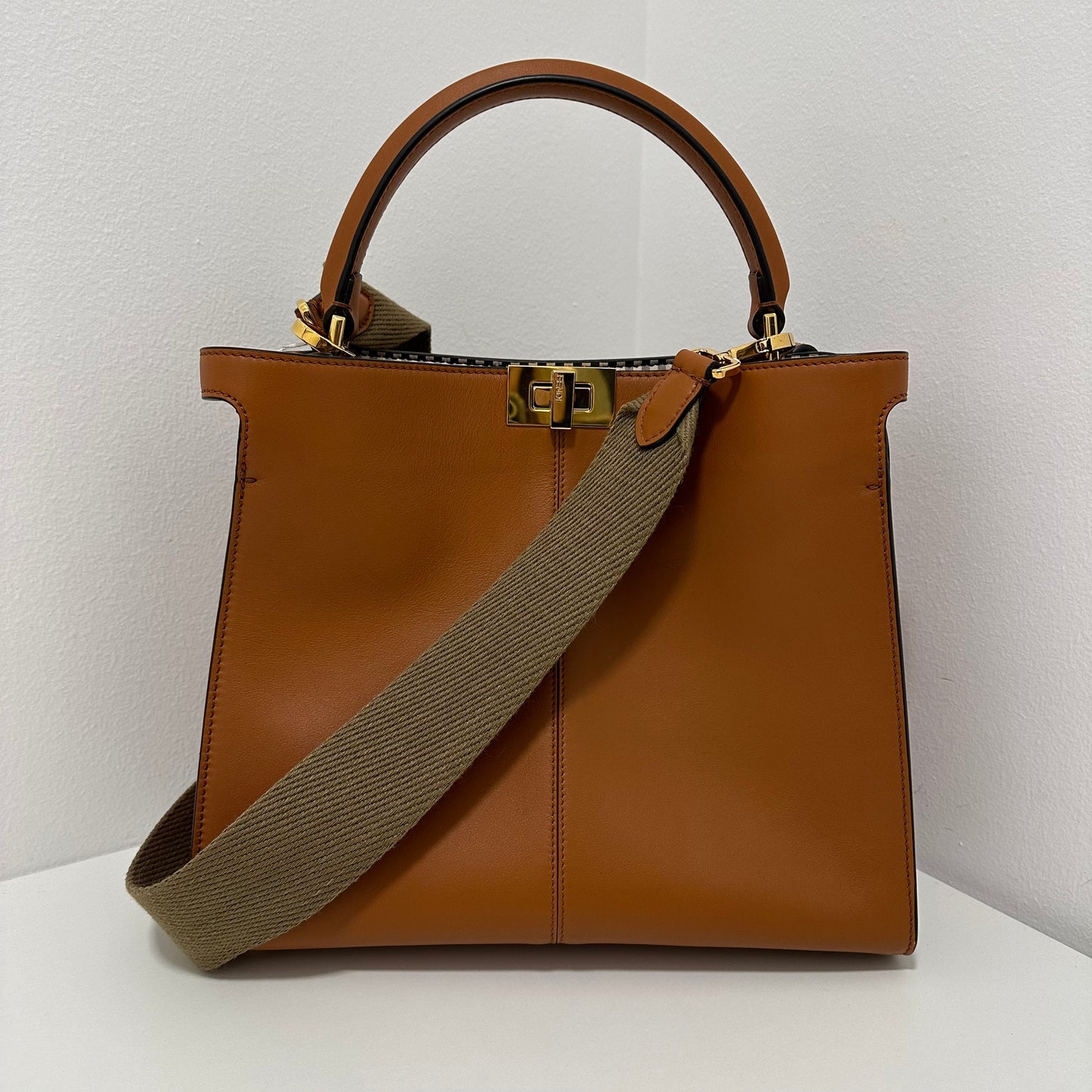 Fendi - Peekaboo X Lite