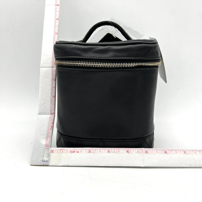 CHANEL Calfskin Cosmetic Vanity Bag Black ch7727ds