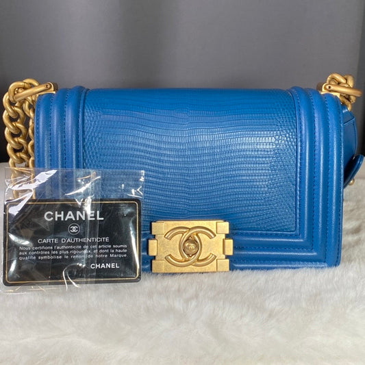 Chanel Boy Bag Blue Shoulder Bag – Preloved with Entrupy Verification