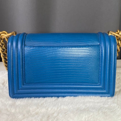 Chanel Boy Bag Blue Shoulder Bag – Preloved with Entrupy Verification