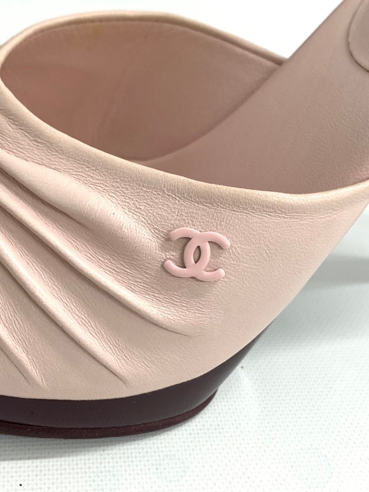 CHANEL Beige Strappy Sandals