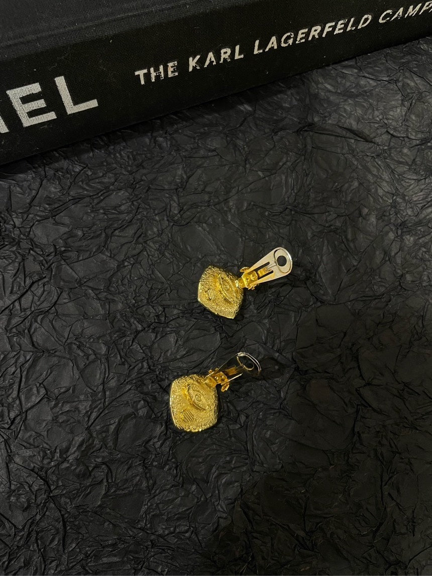 Chanel Black Gold Ear Clips Earrings