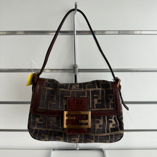 Pre-loved Fendi Zucca Pattern Brown Canvas Shoulder Bag 3764