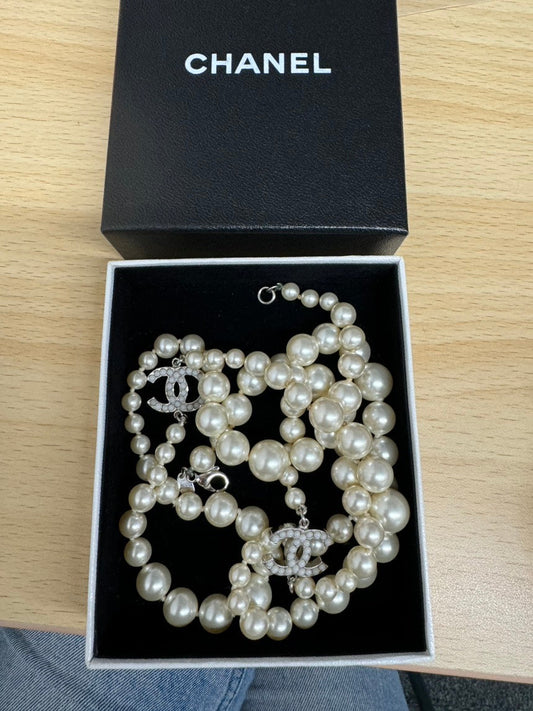 Preloved Chanel Pearl Necklace