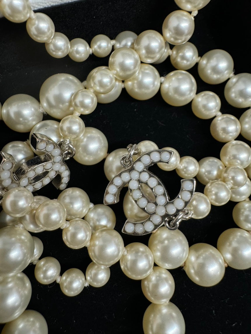 Preloved Chanel Pearl Necklace