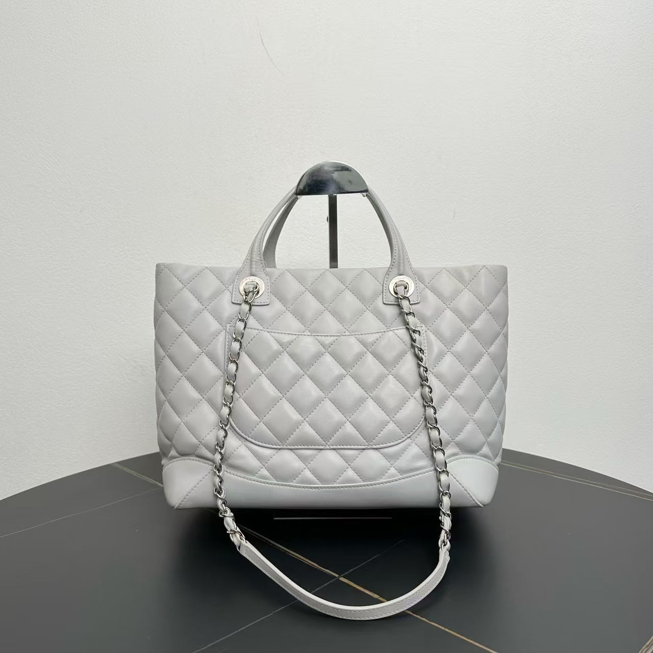Preloved Chanel Quilted Two-Way Bag 2018 in Light Gray Leather