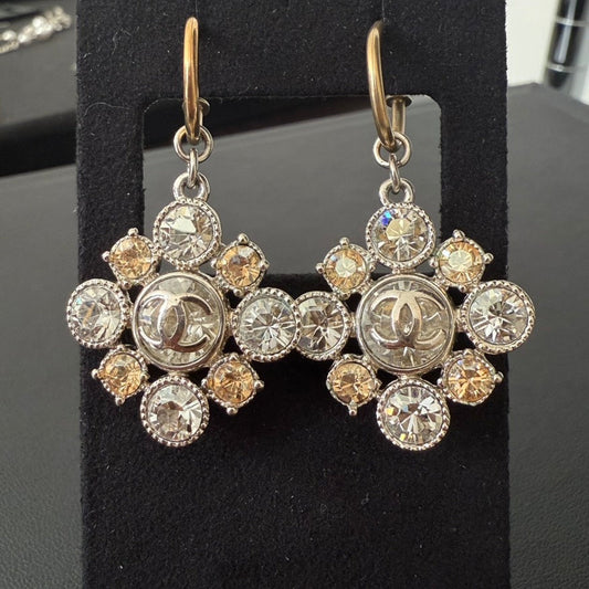 Preloved Chanel Rhinestone Post Earrings 10V Silver Earrings