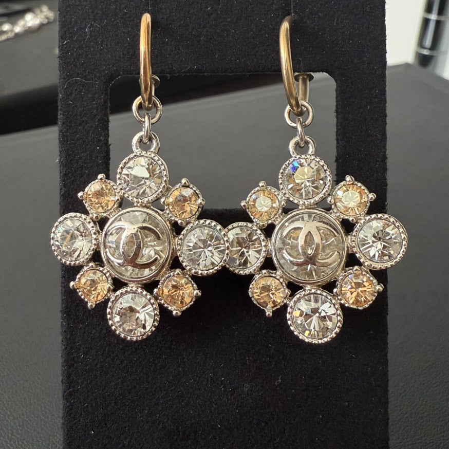 Preloved Chanel Rhinestone Post Earrings 10V Silver Earrings